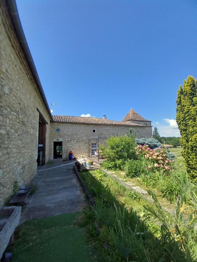 La Yourte Des Merveillaux Riocaud Exterior photo